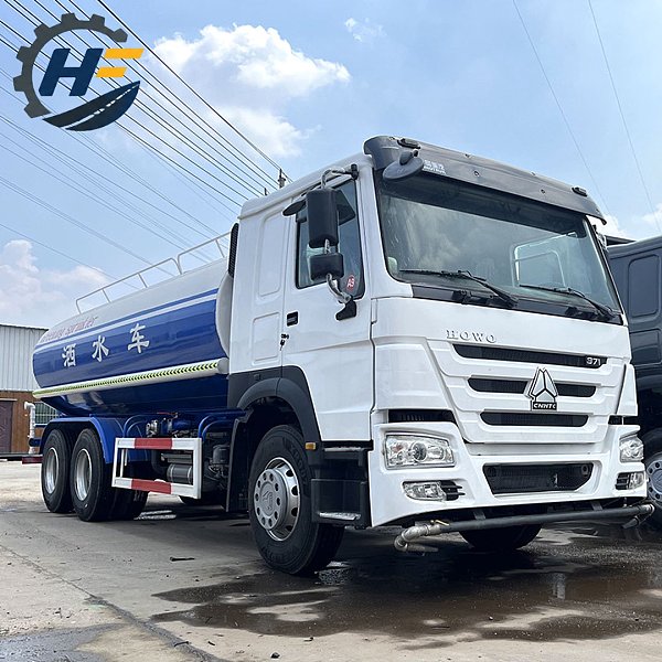 Howo 371 20CBM Camion-citerne à eau