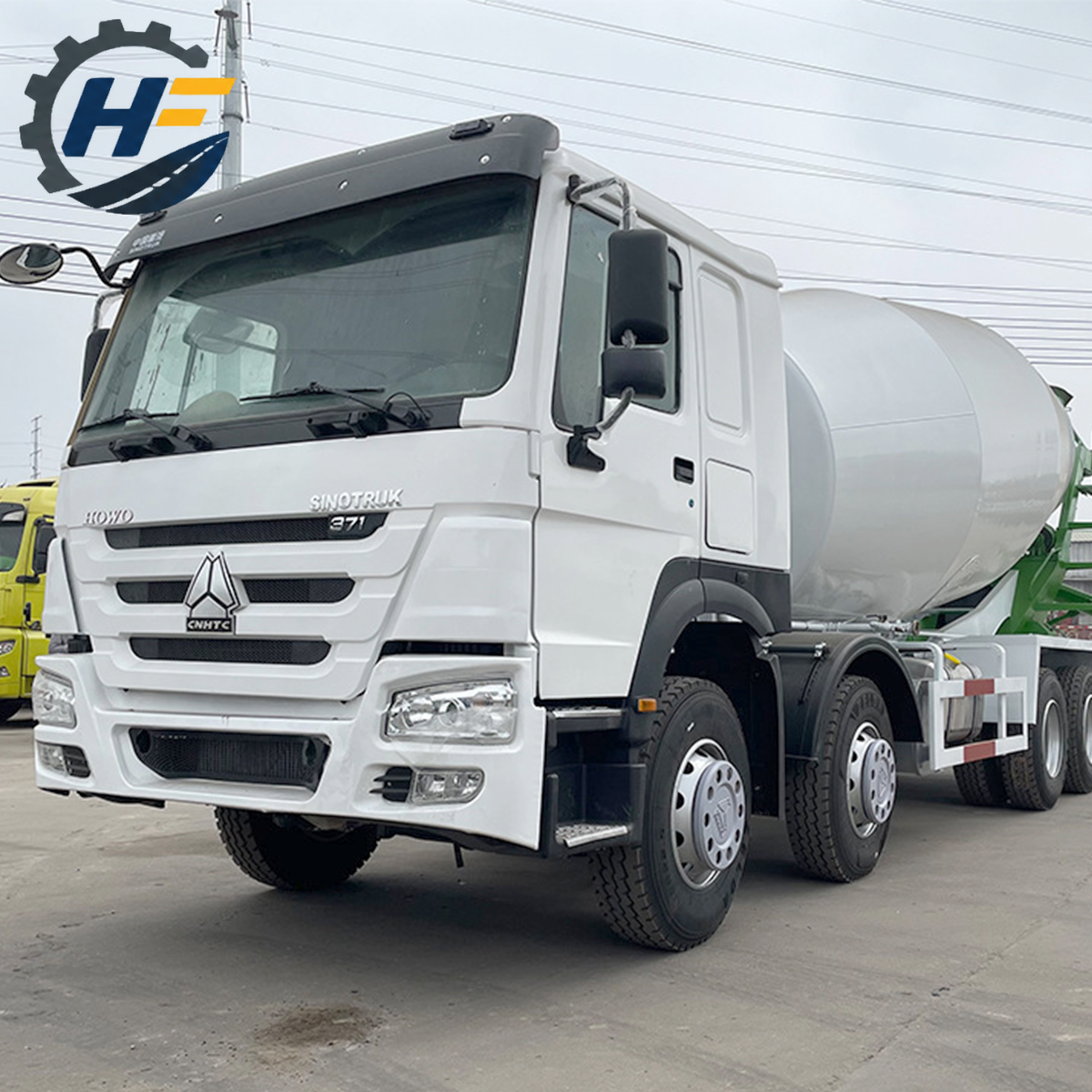 Camion toupie à béton Howo 371 8x4