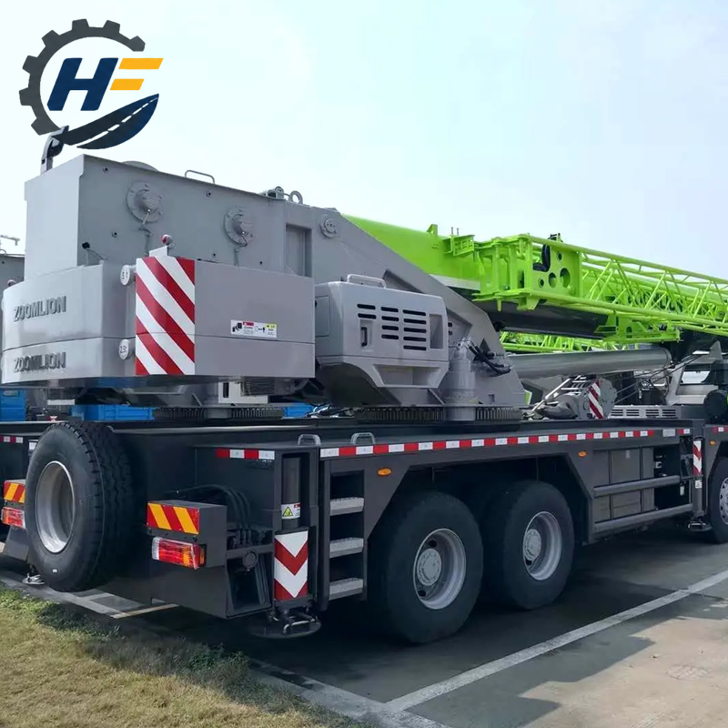 Grue sur camion lourd Zoomlion 50 tonnes ZTC550V