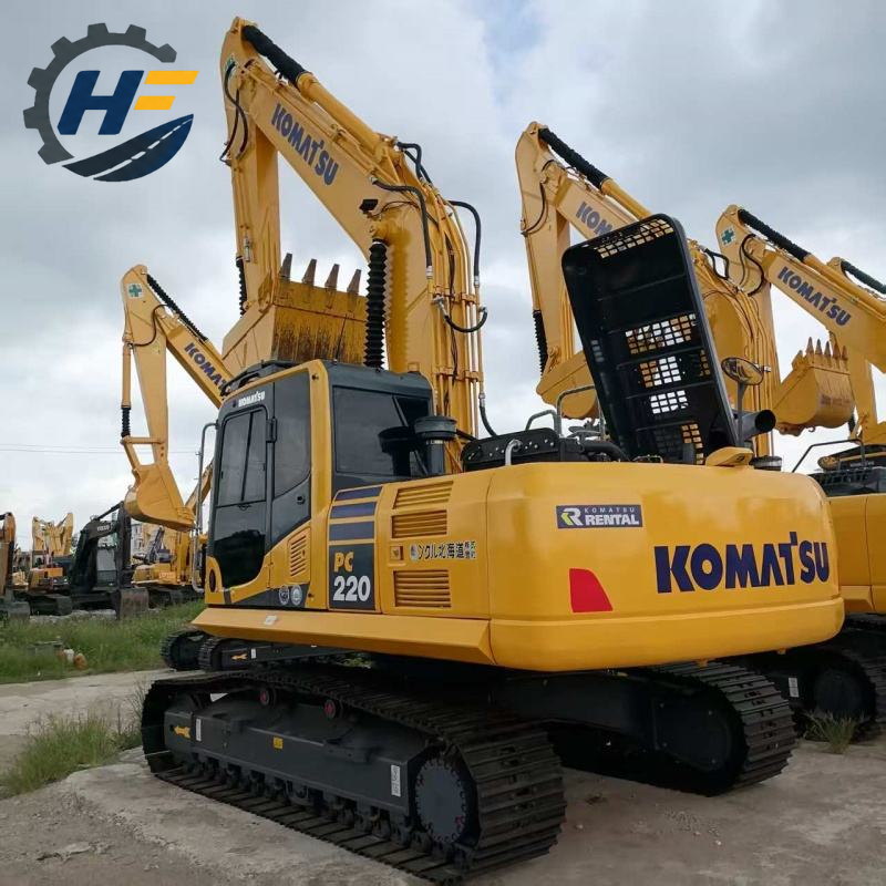 Pelleuse Komatsu PC220