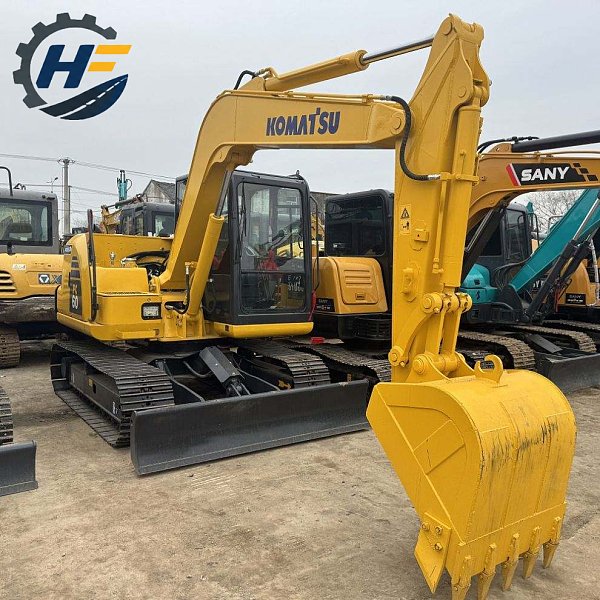 Excavatrice Komatsu PC60