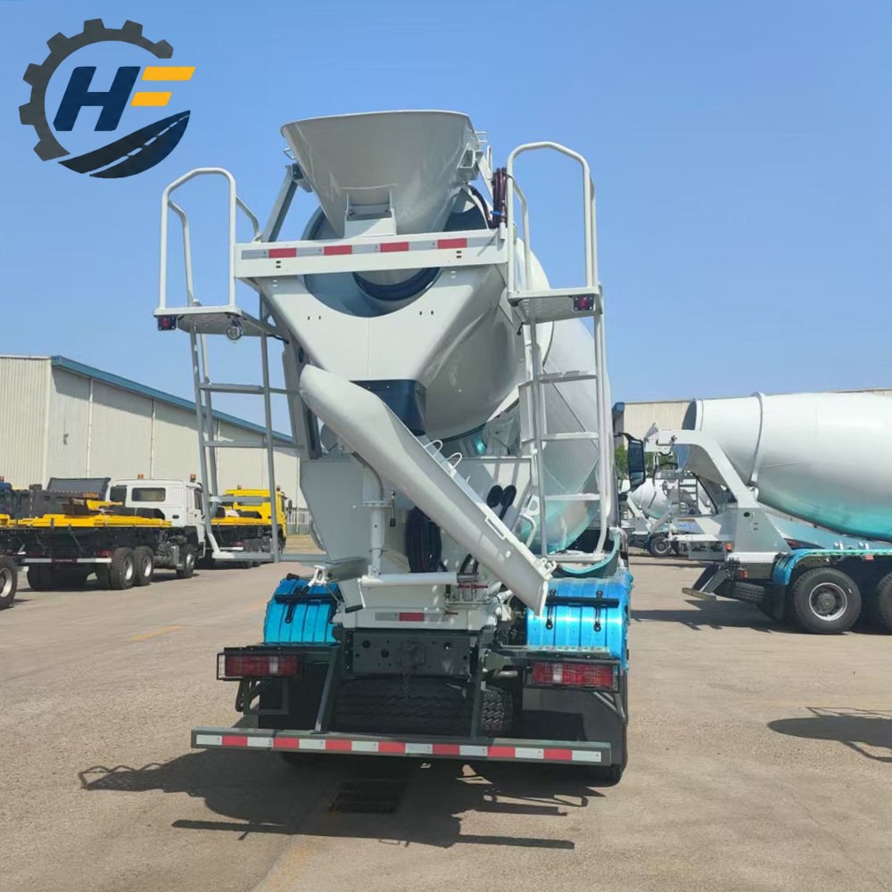 Camion malaxeur à béton Sinotruk Howo 6x4