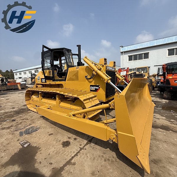 Bulldozer chenillé Caterpillar CAT