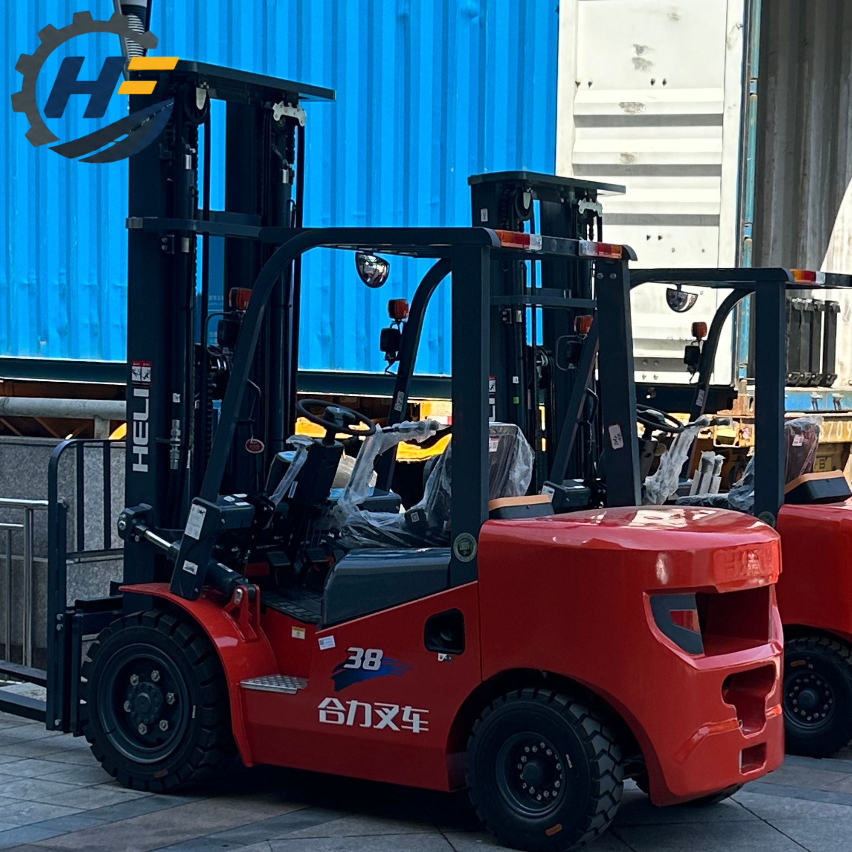 Chariot élévateur HELI de 3,8 tonnes