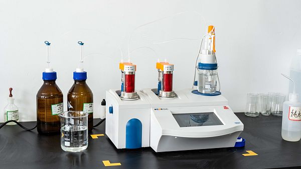 Automatic Titrator