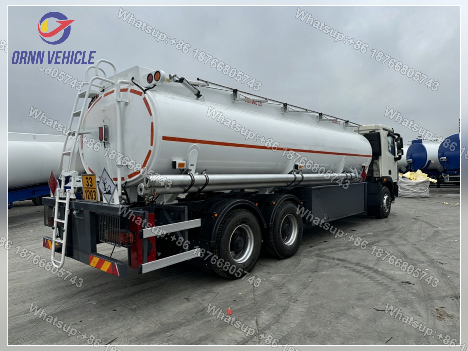 Camion-citerne à carburant à 2 compartiments de 20 m³