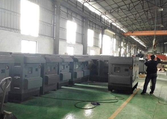 Ocho grupos electrógenos estáticos Perkins de 200KW exportados a Angola