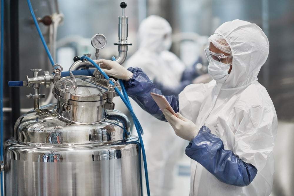 مدعوم بمعدات عالية الدقة