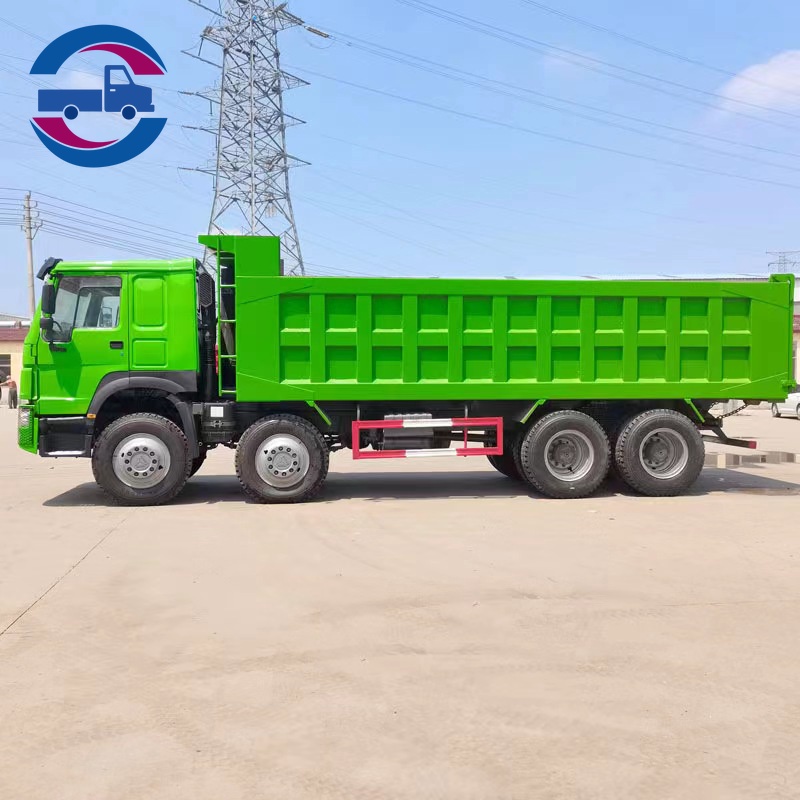 Sinotruk Howo 375HP 8x4 camion à benne 12 roues charge 50 tonnes
