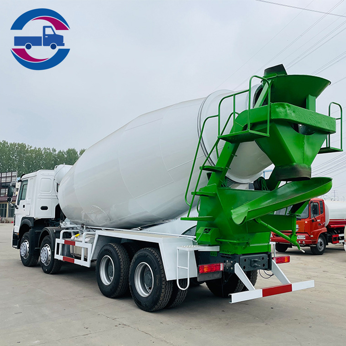 Camion toupie à béton Howo 371 8x4