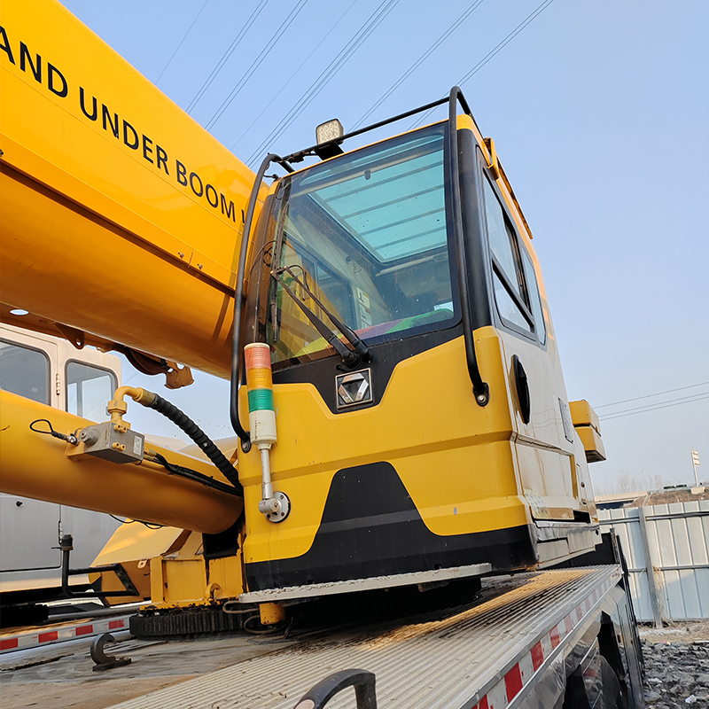 Grue sur camion XCMG QY50K de 50 tonnes