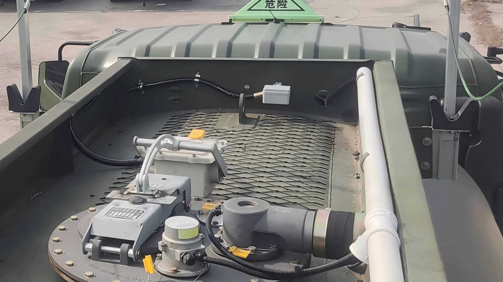 Oilfield transport fleet equipped with intelligent anti-theft and safety monitoring systems.