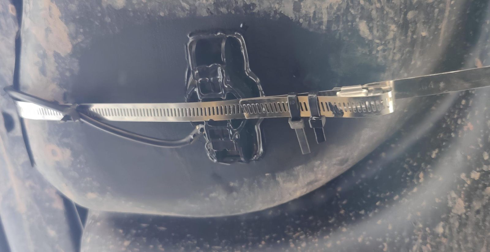 High-precision, non-contact ultrasonic fuel level gauge designed for industrial-grade fuel theft prevention and accurate consumption monitoring.