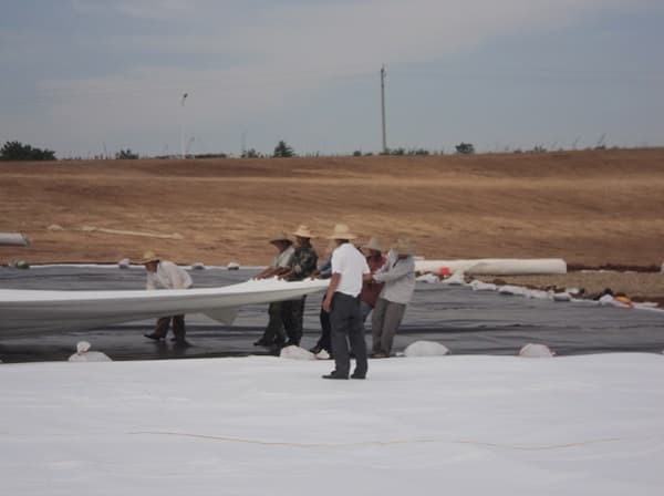 PP short filament geotextile as protection liner for geomembrane R PP Short Filament Nonwoven Geotextile