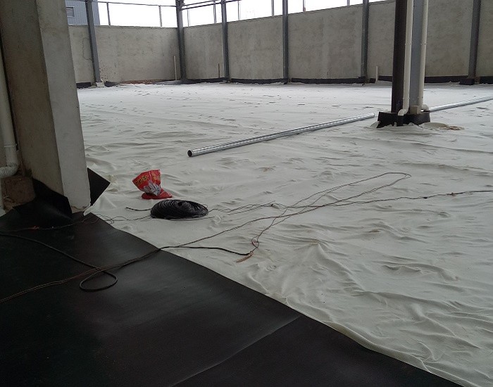 Polyethylene vapor barrier