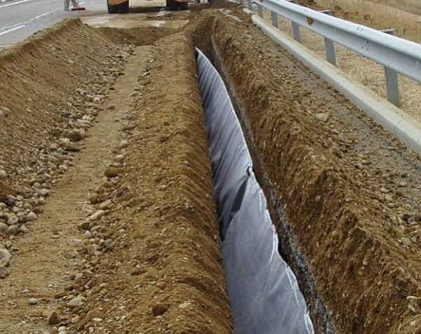 Geocomposite construction