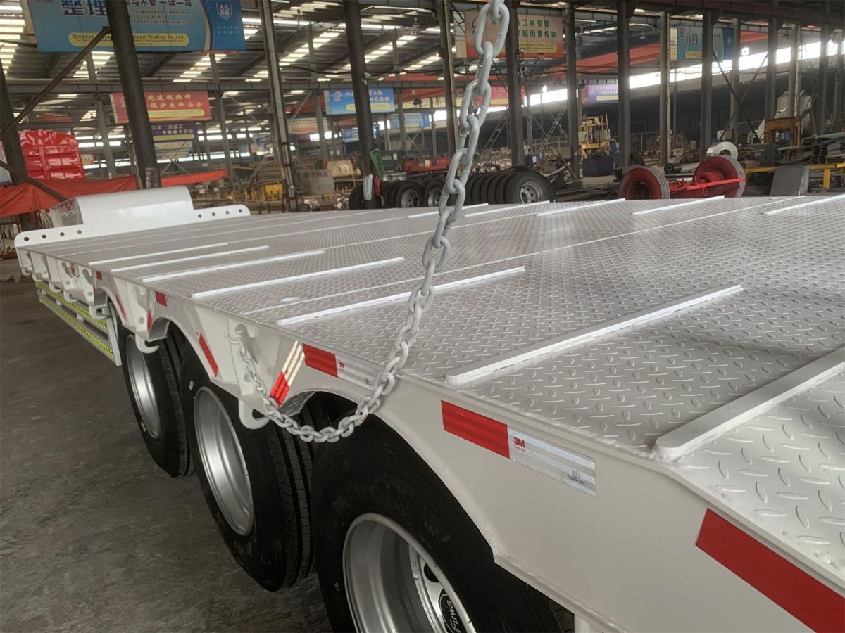 3 Axle 60 Ton Lowbed Trailer (6) 3 Axle 60 Ton Lowbed Trailer (6)