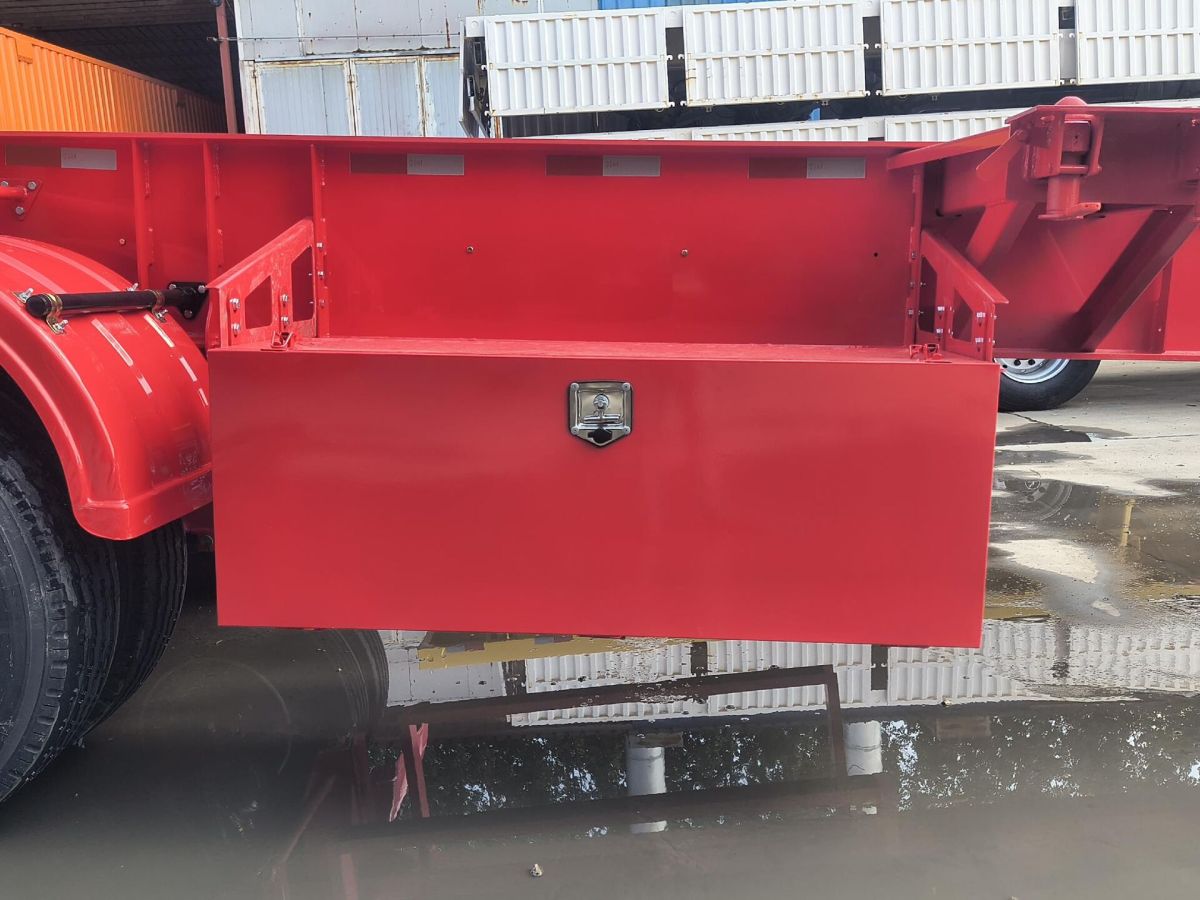 3 Axle Skeletal Semi Trailer (2) 3 Axle Skeletal Semi Trailer (2)