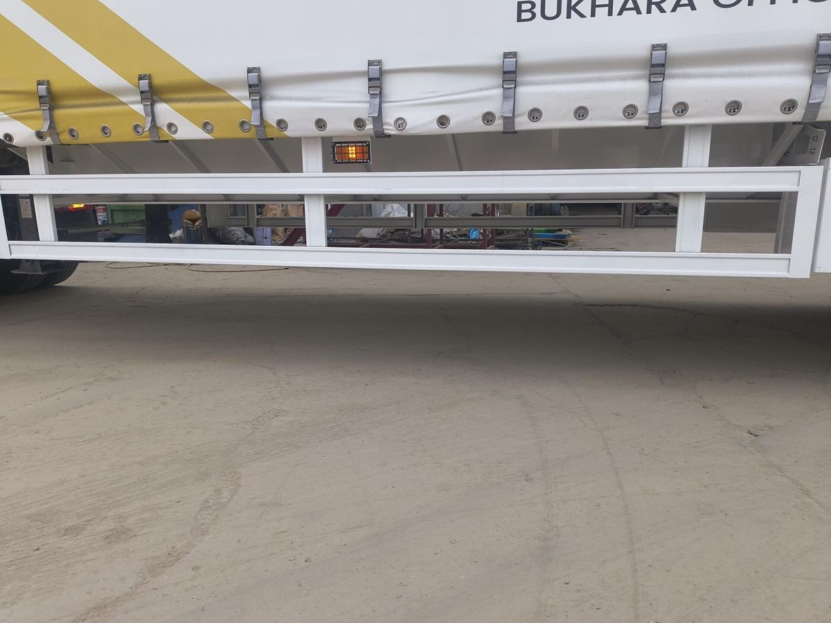 4 Axle Curtain Side Trailer (3) 4 Axle Curtain Side Trailer (3)