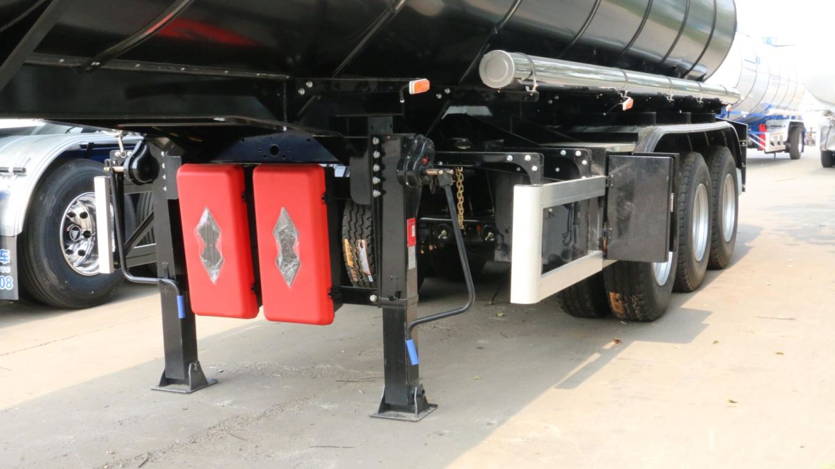 3 Axle Bitumen Tanker Semi Trailer (2)