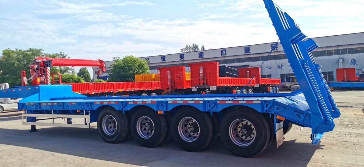 lowbed 4 axle (2) Semi-remorque surbaissée à 4 essieux