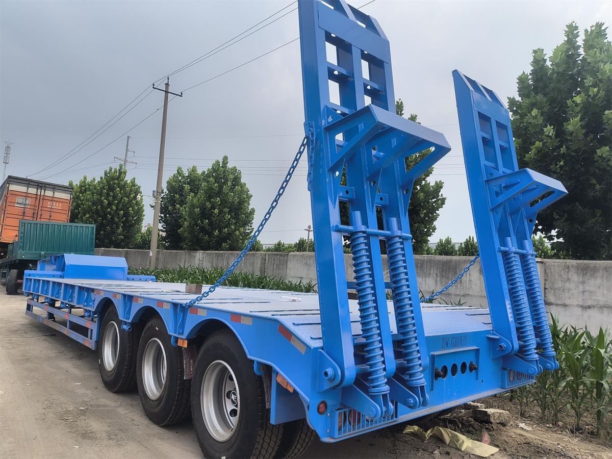 3 Axle Lowbed Semi Trailer