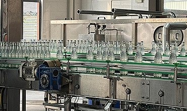 8000BPH Glass Bottle CSD Drink Whole Line