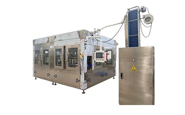 Carbonated drink filling machine