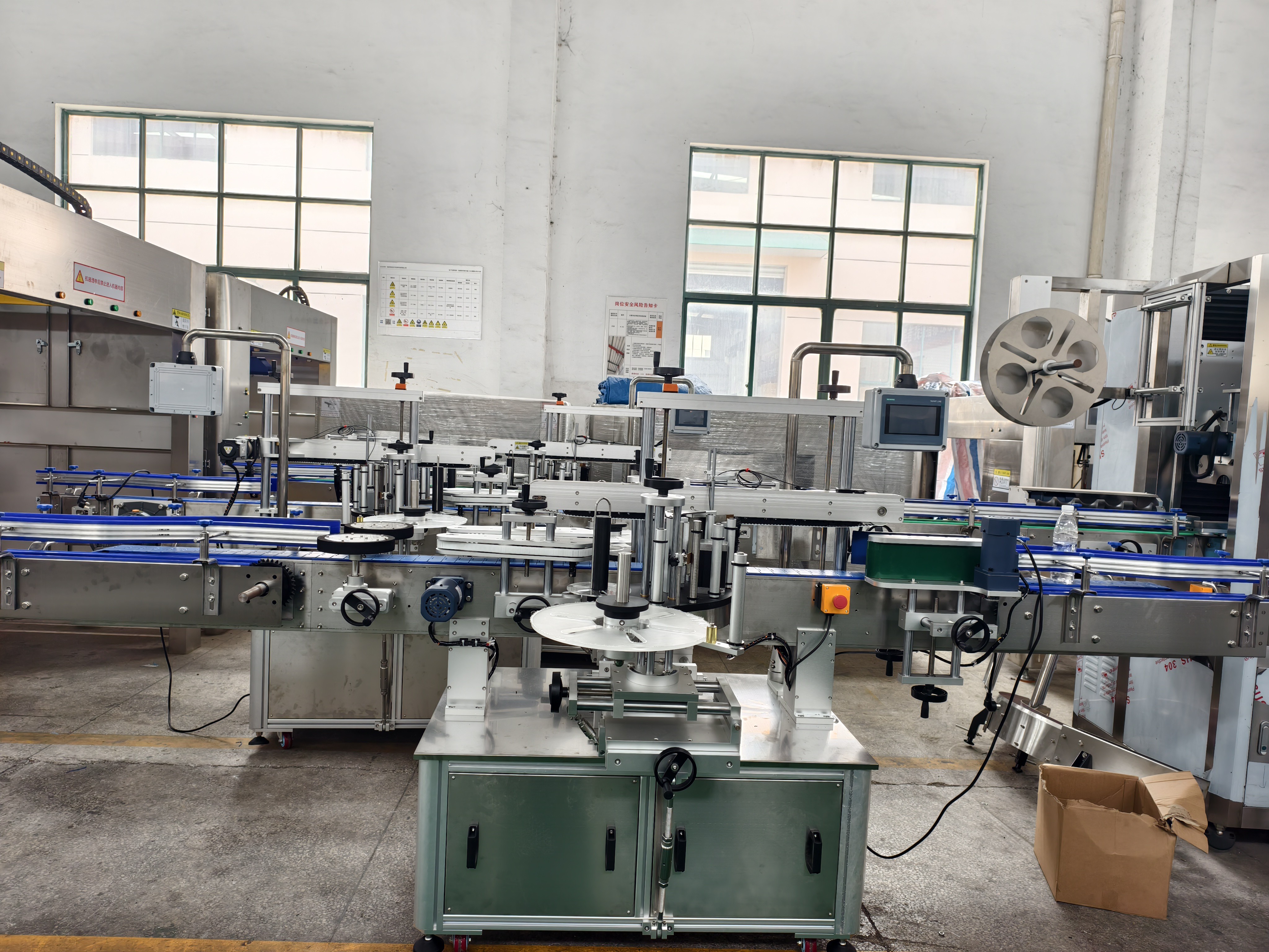 Sticker labeling machine