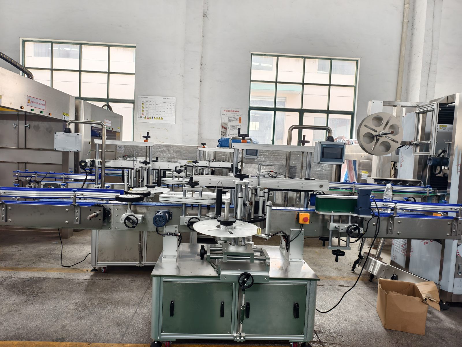 Sticker labeling machine