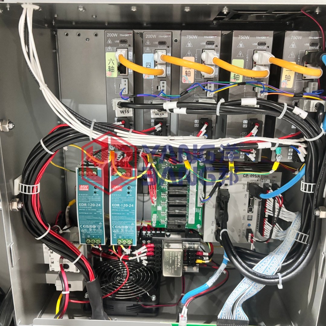 روبوت تكديس تعاوني YB-MD35F لتكديس منتجات الحبوب والأرز والحبوب المعبأة في أكياس، بتصميم متكامل وحجم صغير