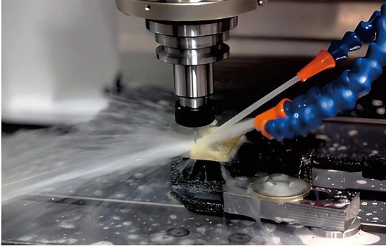 Fraisage sur machine-outil CNC