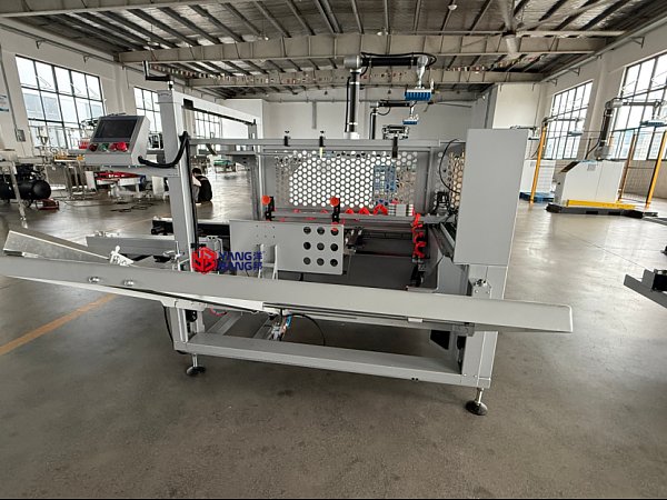 Étude de cas à l’international de Suzhou Yangbang Machinery : projet de machine automatique de décaissage de caisses