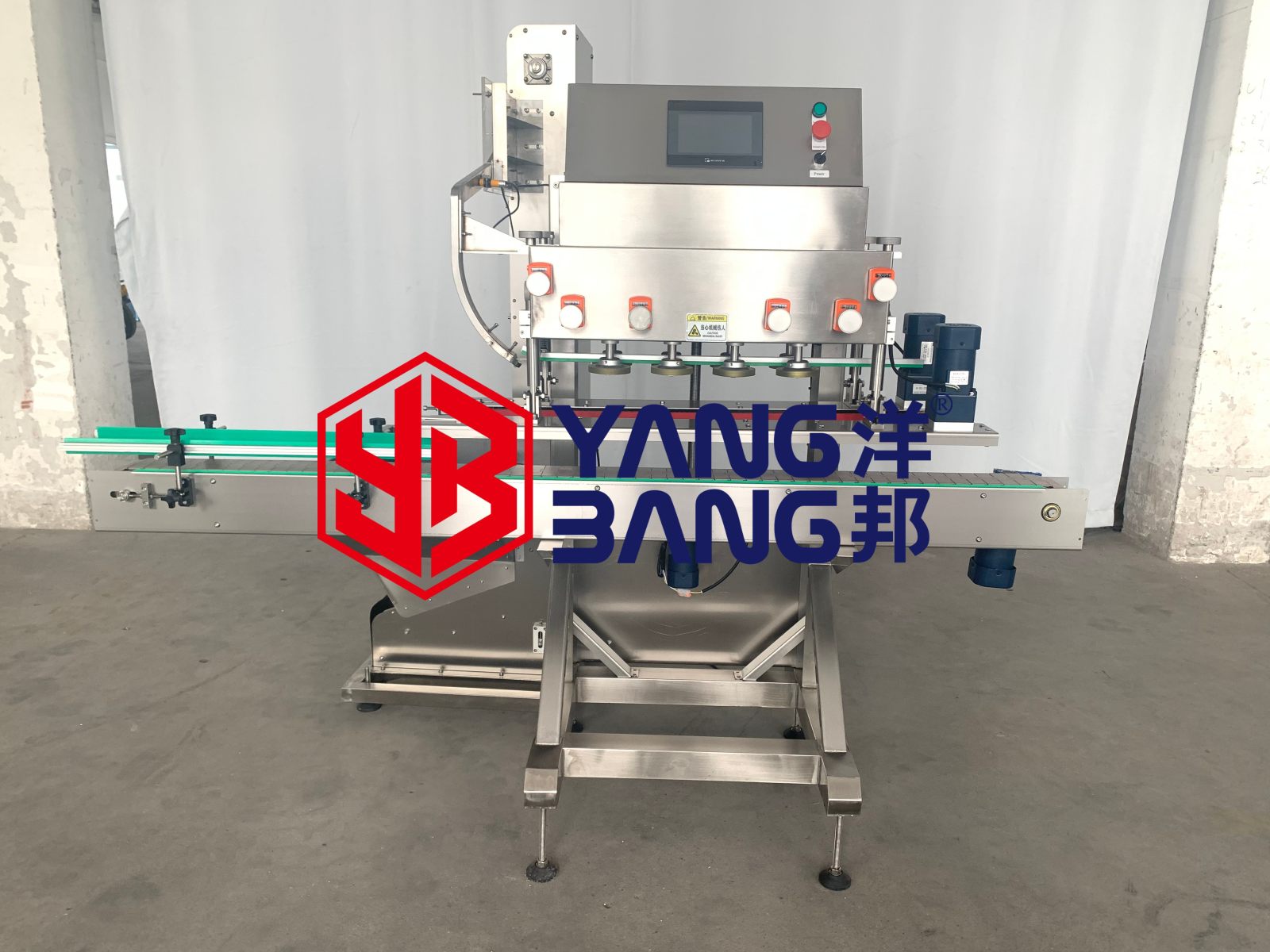 Línea de producción automática de ensamblaje de tapas para botellas de plástico de agua y aceite con máquina de sellado y taponado YB-CG120