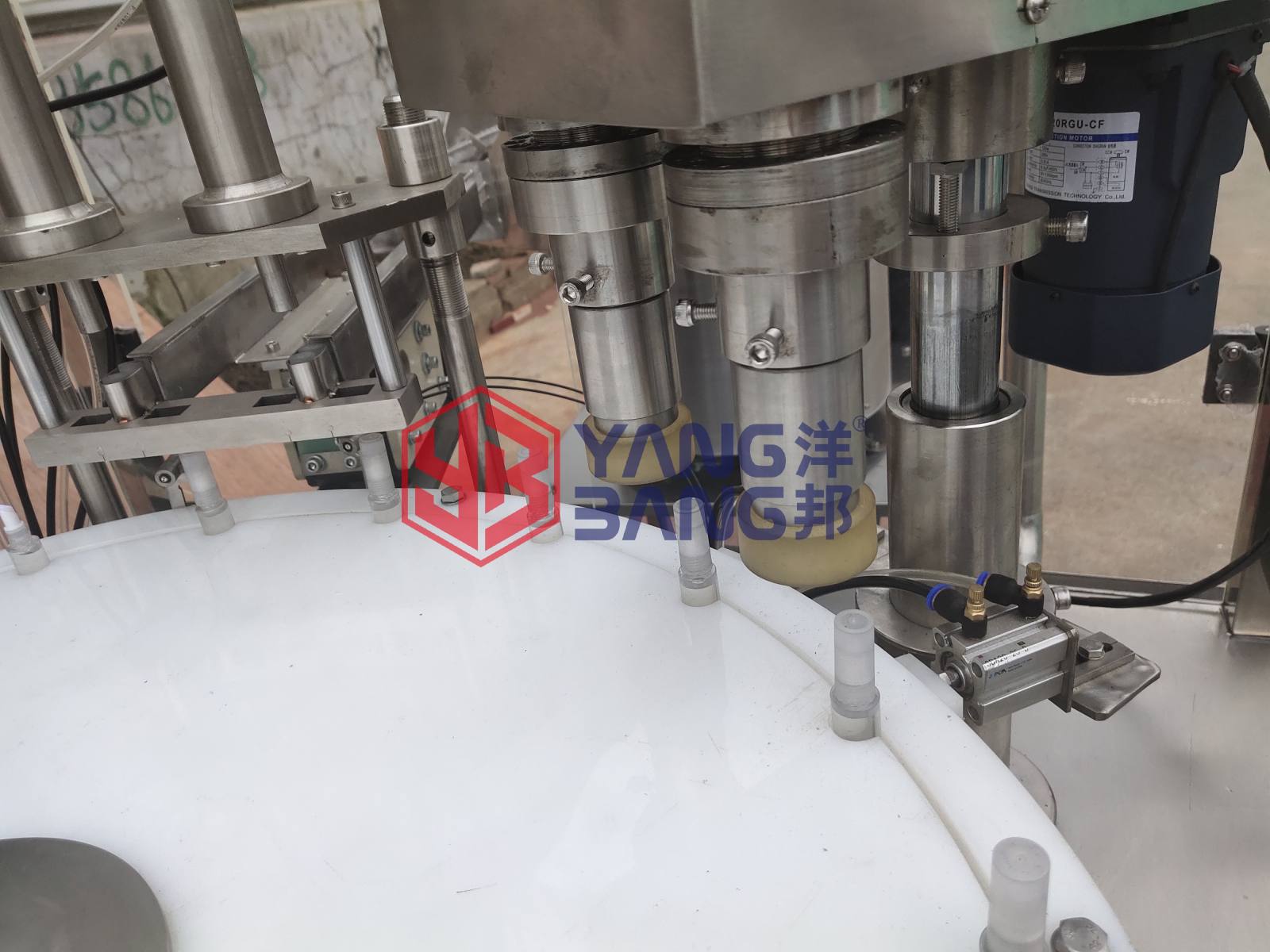 Máquina llenadora automática completa de bolígrafos quitamanchas YB-Y4 para detergente líquido de cuidado de prendas