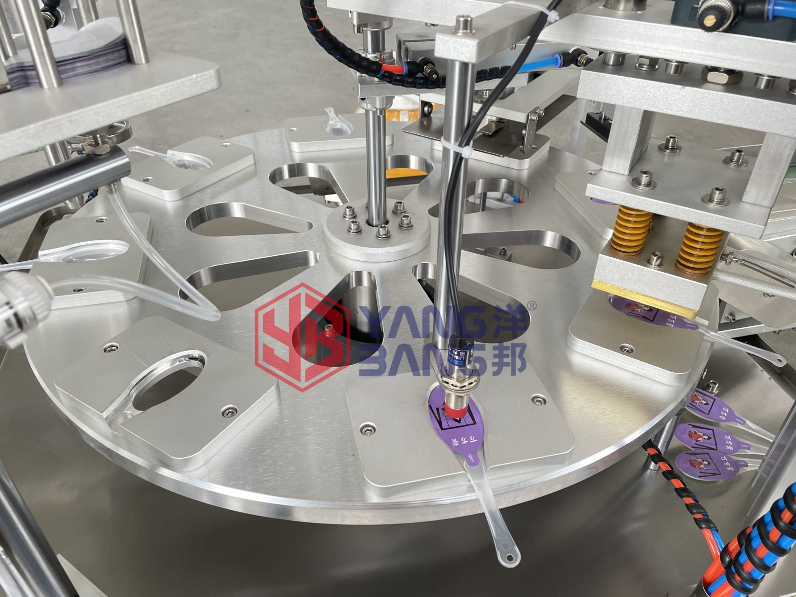 Máquina YB-FBJ2 totalmente automática de doble cabezal para llenado, sellado y fabricación de cucharas pequeñas de miel con sellado de lámina
