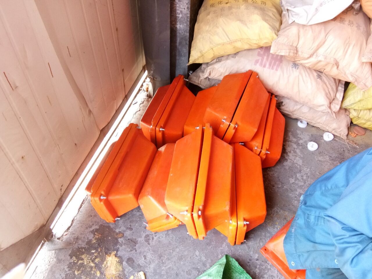Barrier Floats