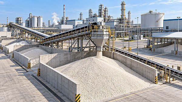 USDA Pushes Domestic Fertilizer Capacity as Analysts Expect Further Price Declines