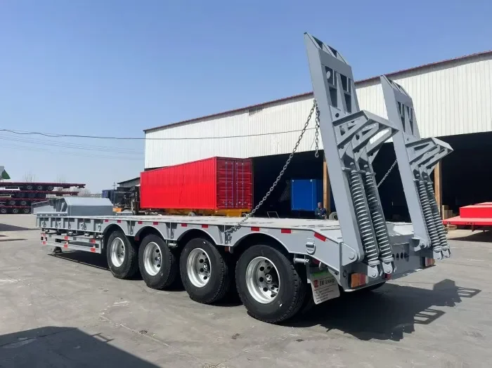Semi-remorque surbaissée hydraulique à 4 essieux pour transport de charges basses