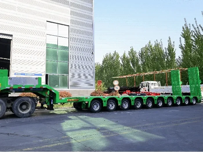 Remorque porte-engins surbaissée extensible de 16 m, 10 essieux, 150 t