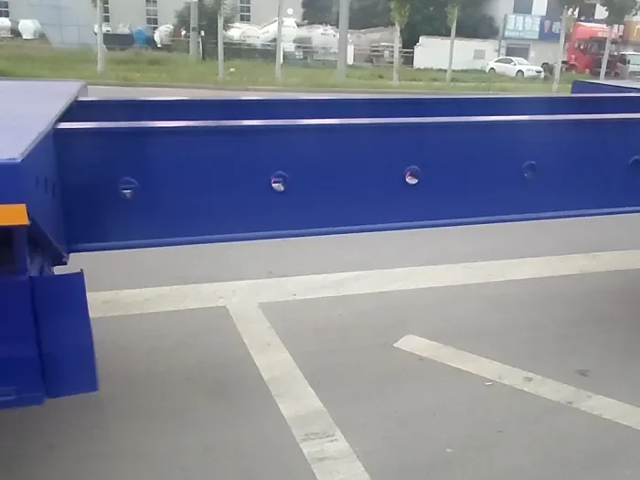 Semi-remorque plateau extensible de 13,6 m à 17 m, à 5 essieux