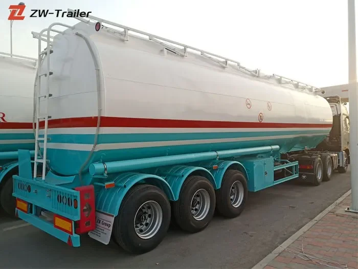 Remorque citerne pour le transport de carburant de 33 000 litres