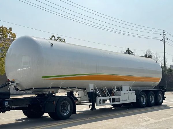 Semirremolque cisterna de gas GLP de 3 ejes económico Semirremolque cisterna de gas GLP de 3 ejes económico
