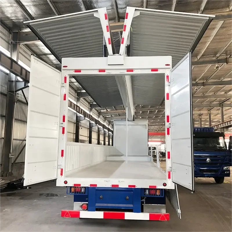 Remolque caja de alas abatibles galvanizado y económico a la venta