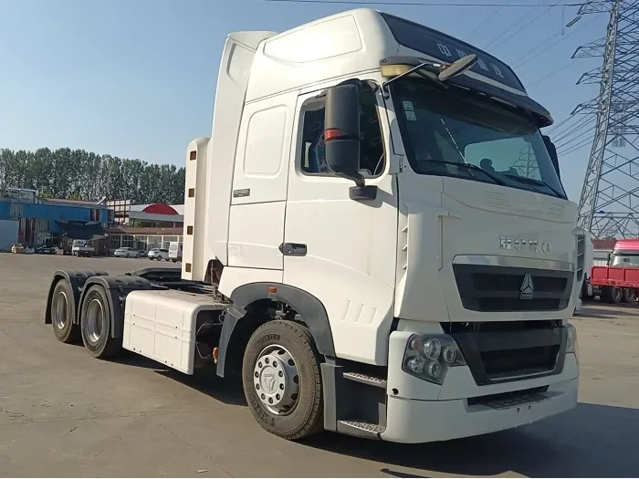 Tracteurs routiers Howo T7H 430 6x4 avec conduite à gauche ou à droite