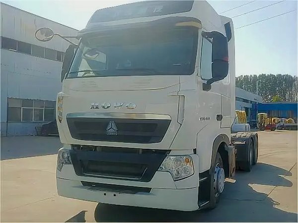 Tracteurs routiers Howo T7H 430 6x4 avec conduite à gauche ou à droite Tracteurs routiers Howo T7H 430 6x4 avec conduite à gauche ou à droite