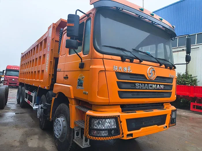 Camion-benne Shacman F3000 8×4