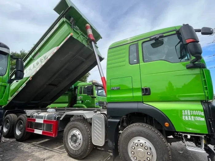 Camión volquete Sinotruk Sitrak G7 460 HP 8*4