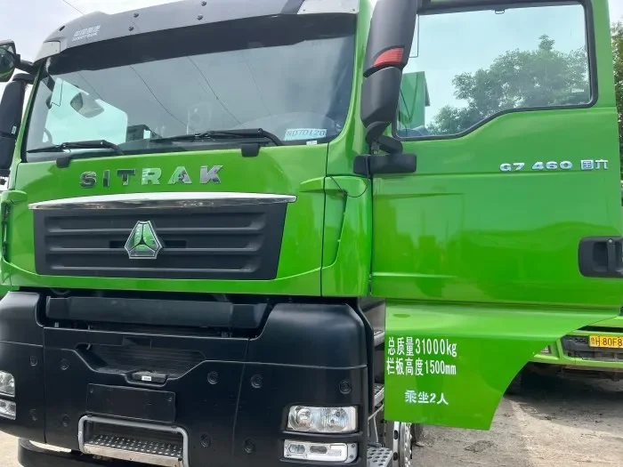Camión volquete Sinotruk Sitrak G7 460 HP 8*4