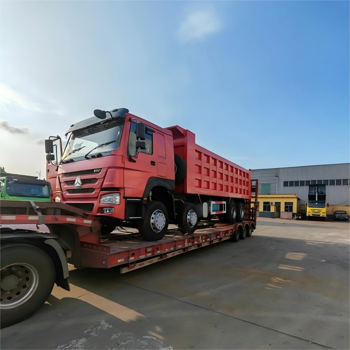 Solutions d’expédition de camions-bennes HOWO
